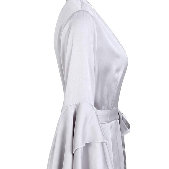 BELLA SILVER BELL FLARE 1PEICE ROMANCE ROMPER
*NWT - Picture 4 of 6